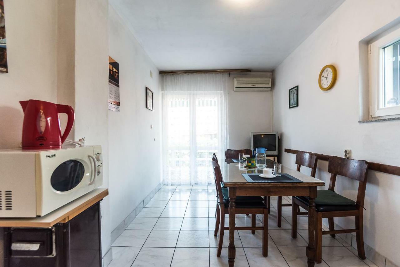 Kiwi Apartments Gornji Karin Exterior foto